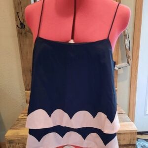 Tiered black tank top L pink scalloped Azulu